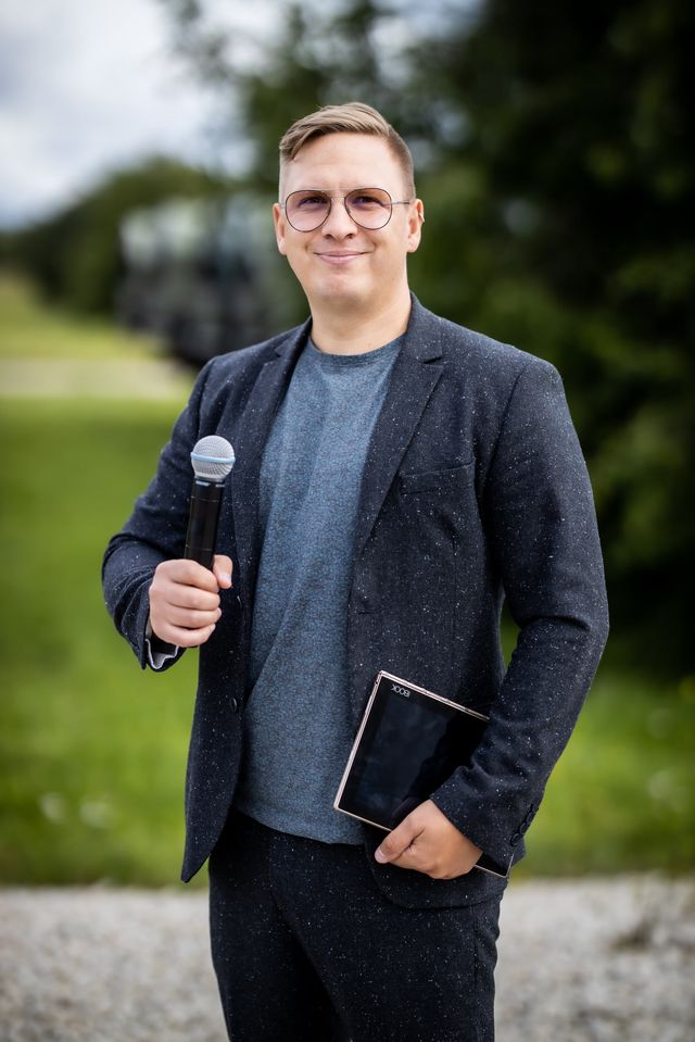 moderaator tõnu einasto